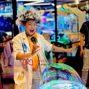 Chú Hề hoạt náo