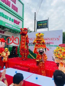 Múa Lân Sư Rồng mang ý nghĩa may mắn cho doanh nghiệp nhân dịp khai trương
