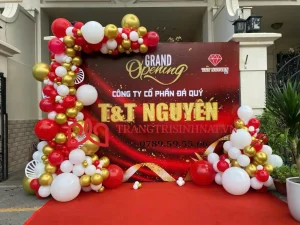 Khai trương sang trọng