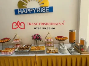 Tiệc Teabreak tại dịch vụ khởi công bên Trangtrisinhnhat